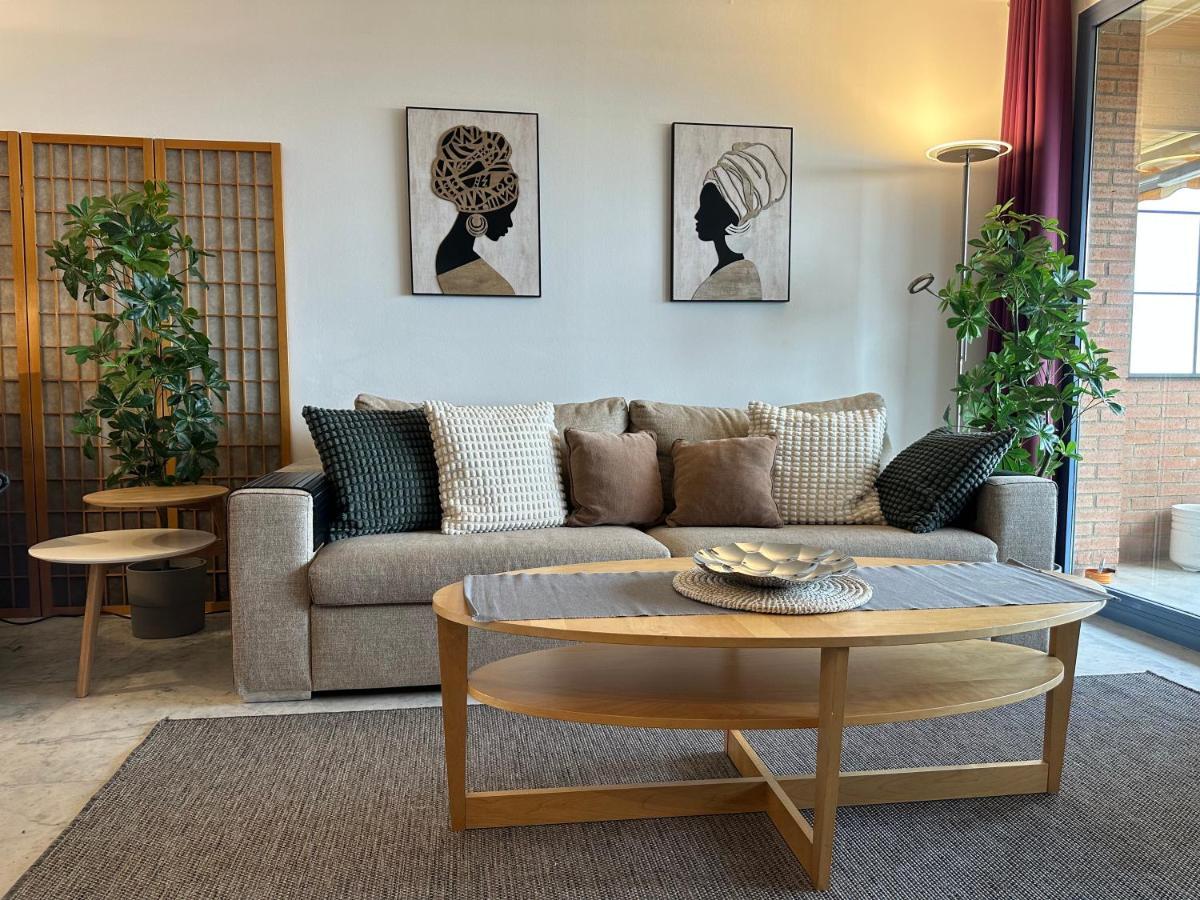 Lets Holidays Apartment Sea Views In Барселона Экстерьер фото